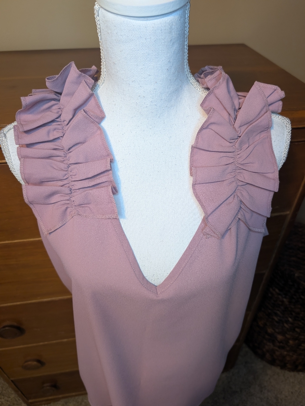 NWT Zenana Ruffled Sleeveless Dusty Rose Blouse SZ 2X - Picture 3 of 13